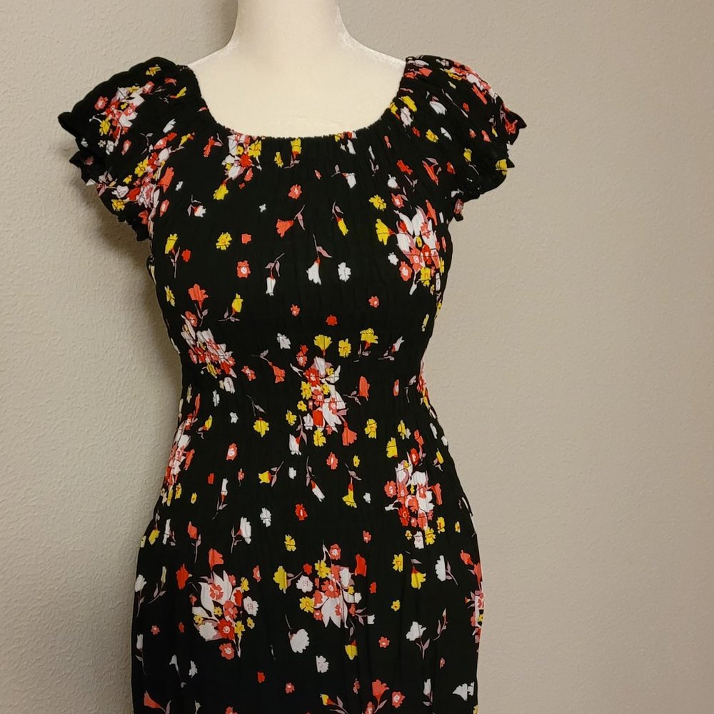 Stretch Bodice Black Floral Summer Dress - Picture 3 of 5